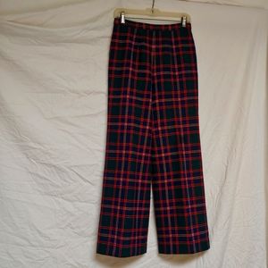 Vintage Pendleton Wool Plaid Trouser in Green,Blue,Red - Size 12 (fits like 8)